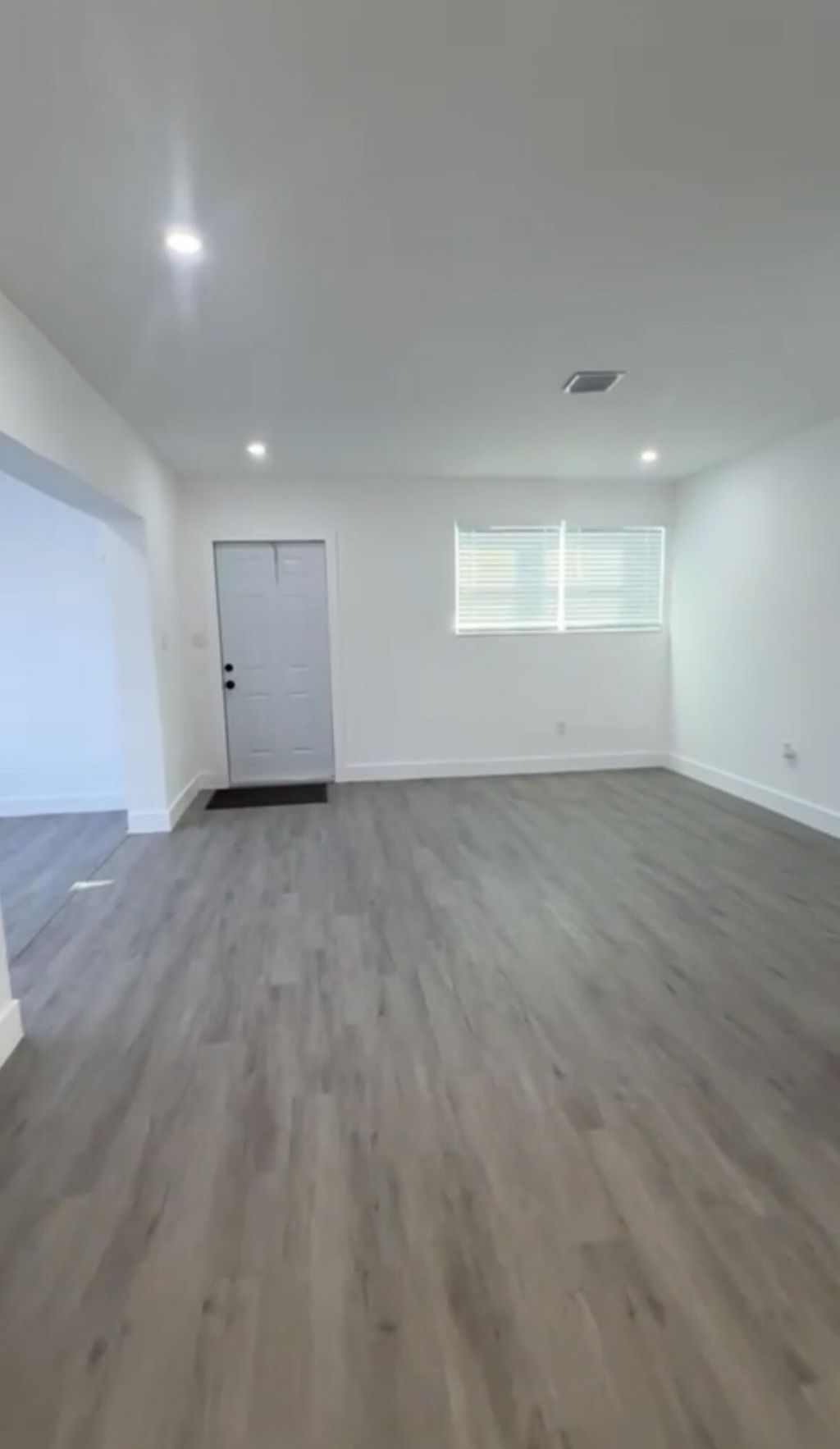 517 NW 16th Avenue, Fort Lauderdale, FL 33311 Photo