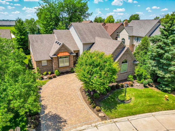 44215 Riverview Ridge Drive, Clinton Twp, MI 48038