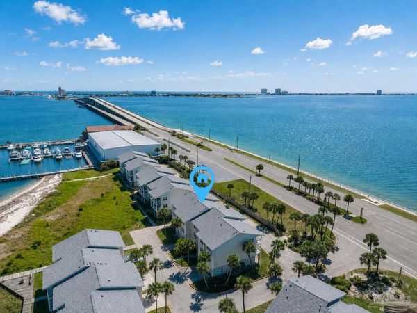 200 Pensacola Beach Rd, Unit D2, Gulf Breeze, FL 32561