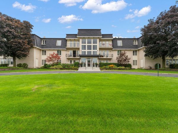 8831 Harrison Avenue , Unit 105, Munster, IN 46321