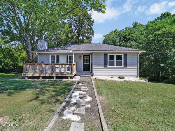 618 E Ridgecrest Drive, Kingston, TN 37763