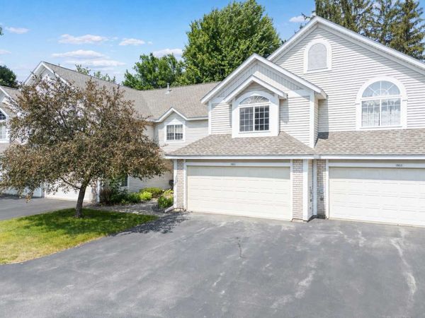 1953 Waterford Place SW, Rochester, MN 55902