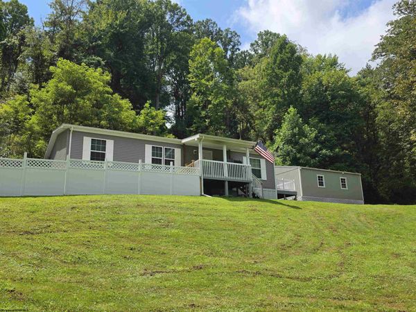 419 Hess School Road, Worthington, WV 26591