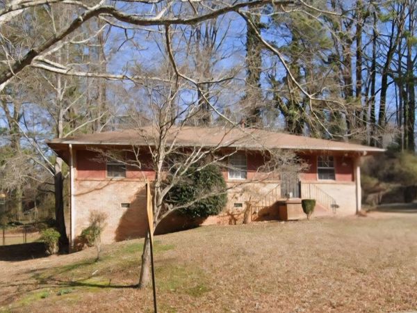 808 Plainville Circle SW, Atlanta, GA 30331