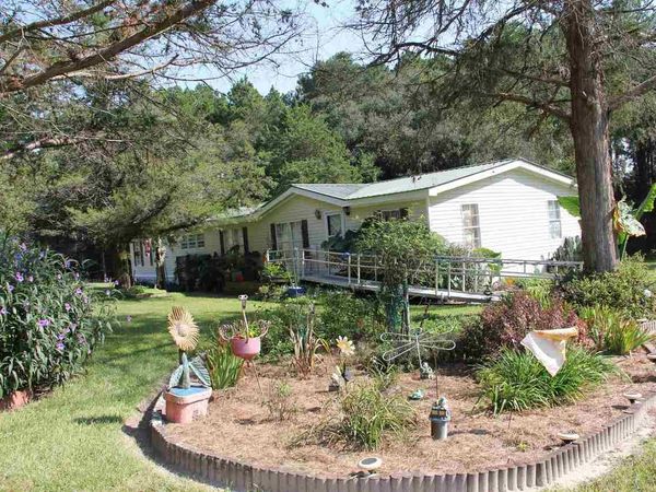 2489 Mosley Road, Claxton, GA 30417