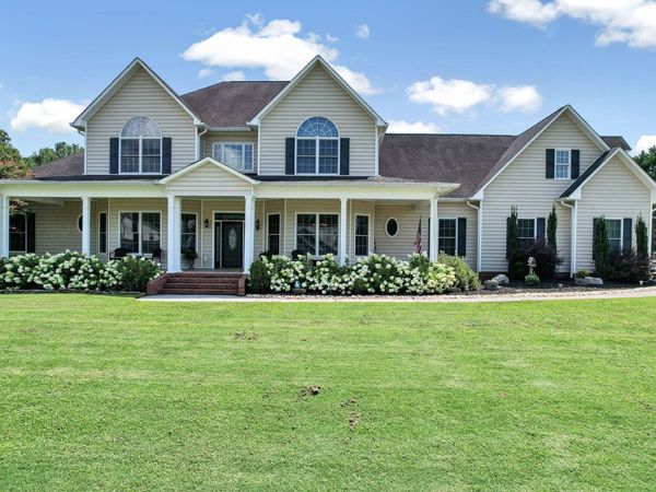 150 Hunters Way , Benton, TN 37307
