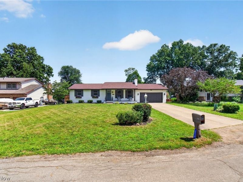 514 Rachel Circle NW, Massillon, OH 44646 Photo 2