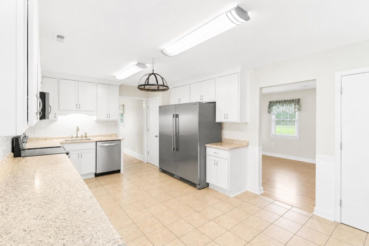 715 Cypress Dr. Photo 4