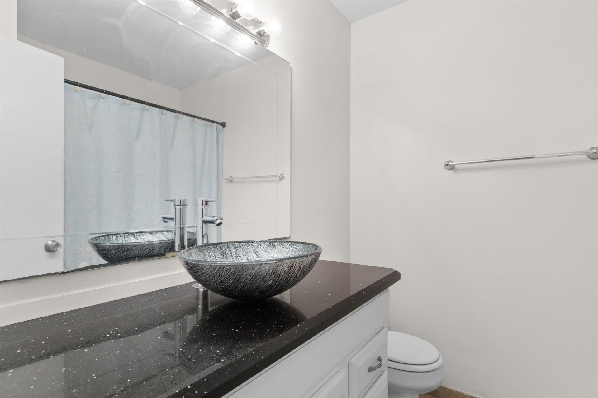 715 Cypress Dr. Photo 8