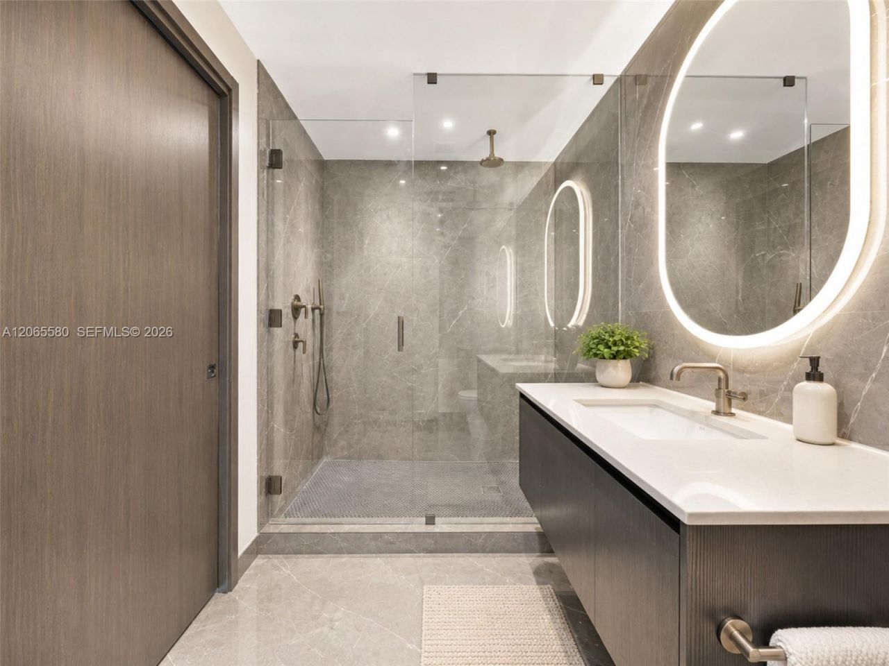 20 NE 11th , Unit 2505, Miami, FL 33132 Photo