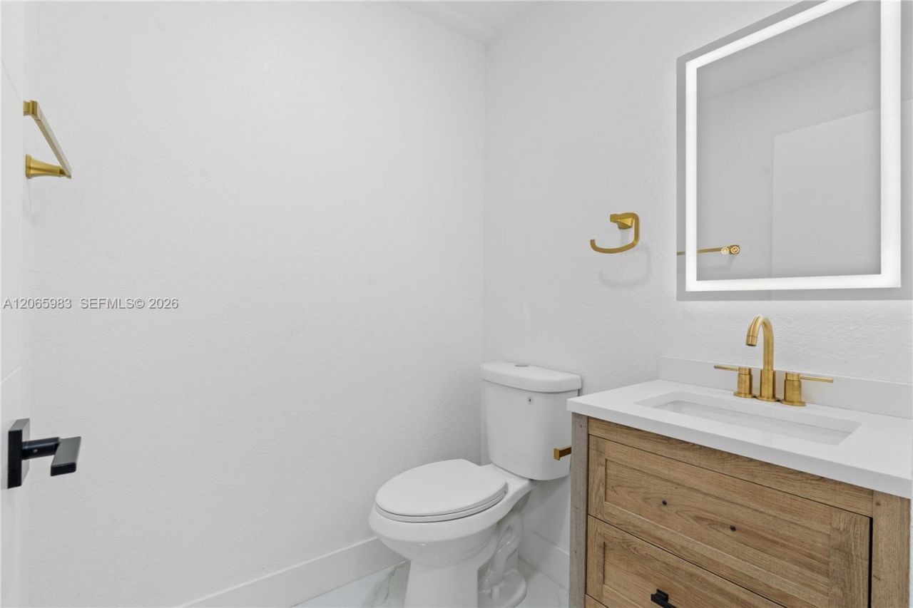 695 NW 107th Ln, Coral Springs, FL 33071 Photo