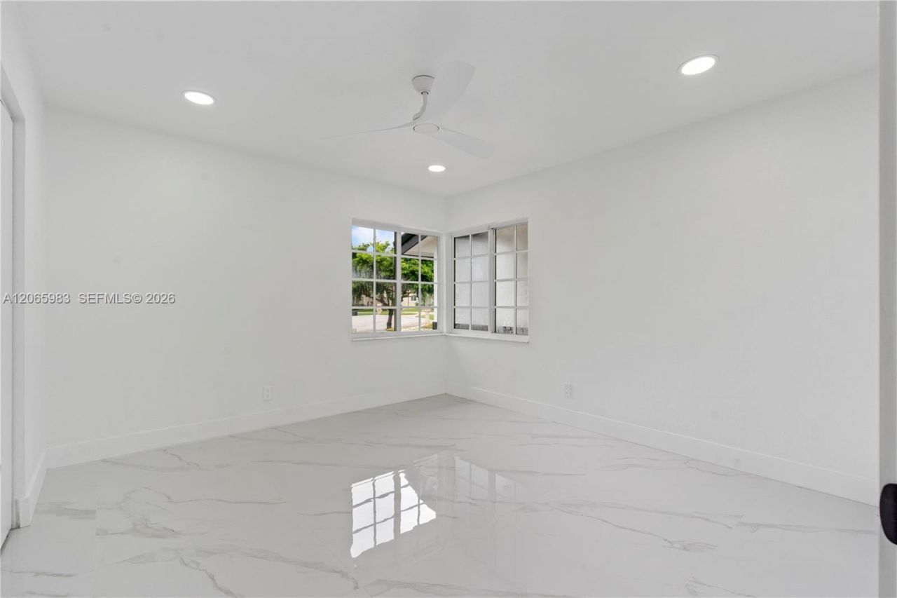 695 NW 107th Ln, Coral Springs, FL 33071 Photo