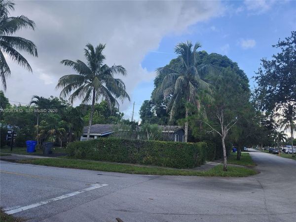 6570 Thomas St, Unit -, Hollywood, FL 33024