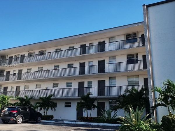 14140 SW 84th St, Unit 209-H, Miami, FL 33183