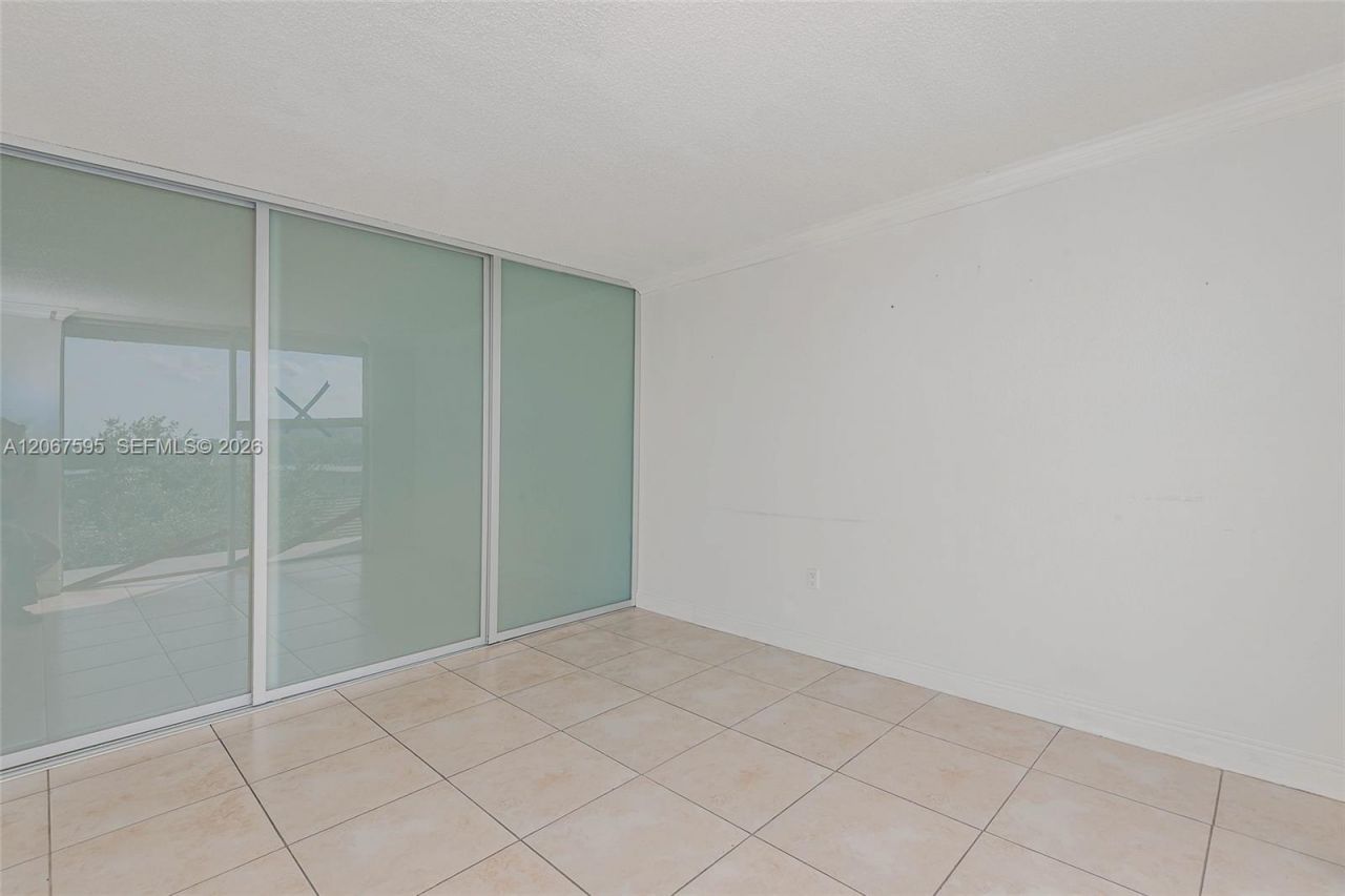 1805 Sans Souci Blvd, Unit 532, North Miami, FL 33181 Photo
