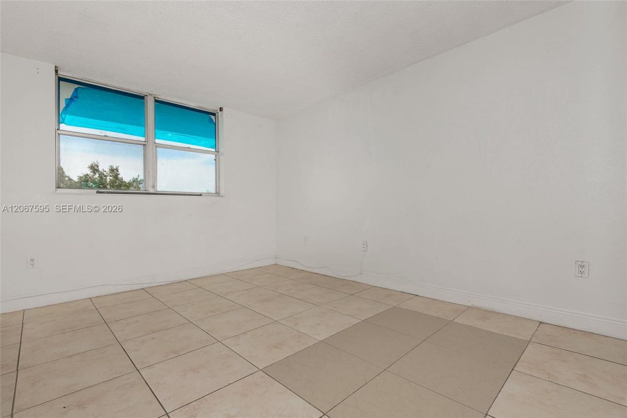1805 Sans Souci Blvd, Unit 532, North Miami, FL 33181 Photo