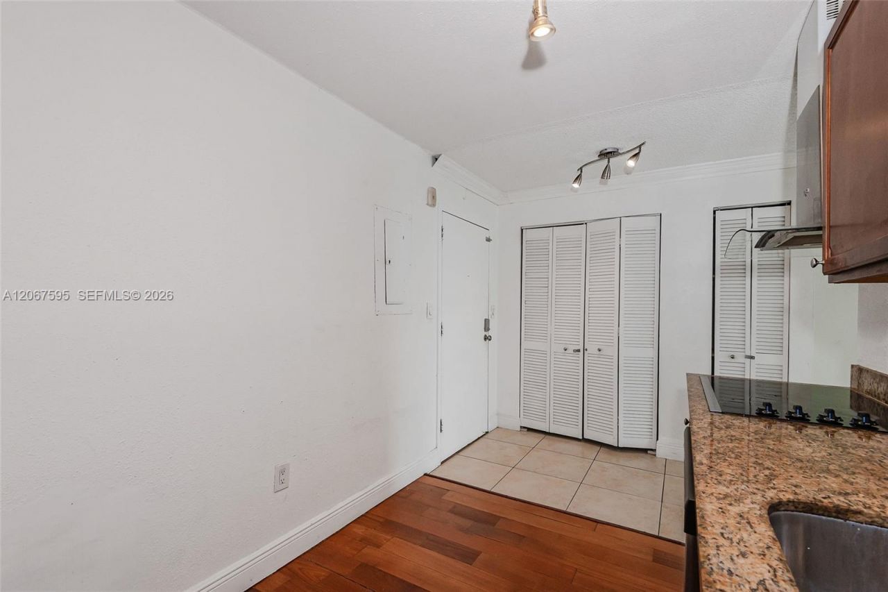 1805 Sans Souci Blvd, Unit 532, North Miami, FL 33181 Photo