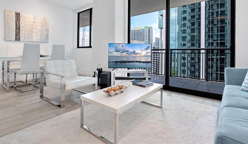 999 SW 1st Ave , Unit 2115, Miami, FL 33130 Photo