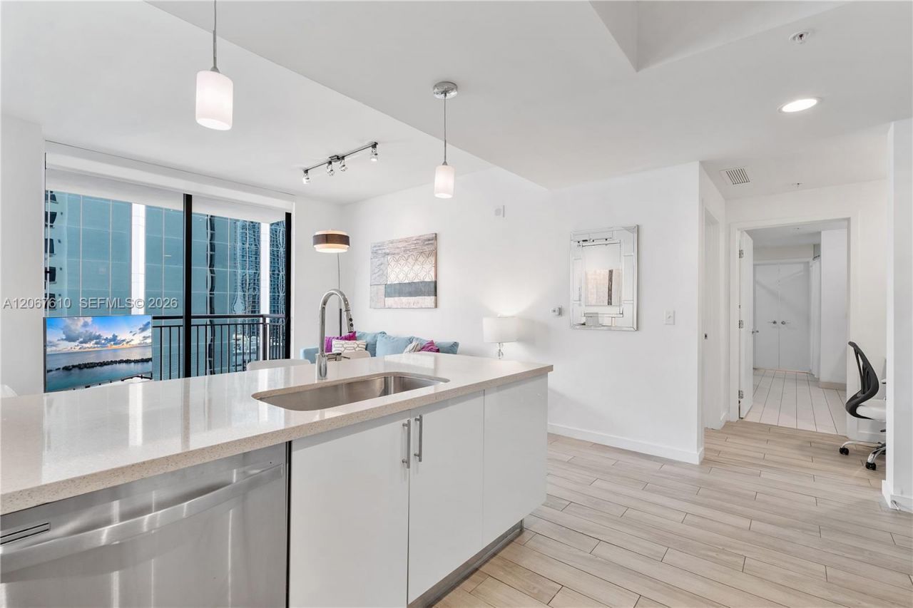 999 SW 1st Ave , Unit 2115, Miami, FL 33130 Photo