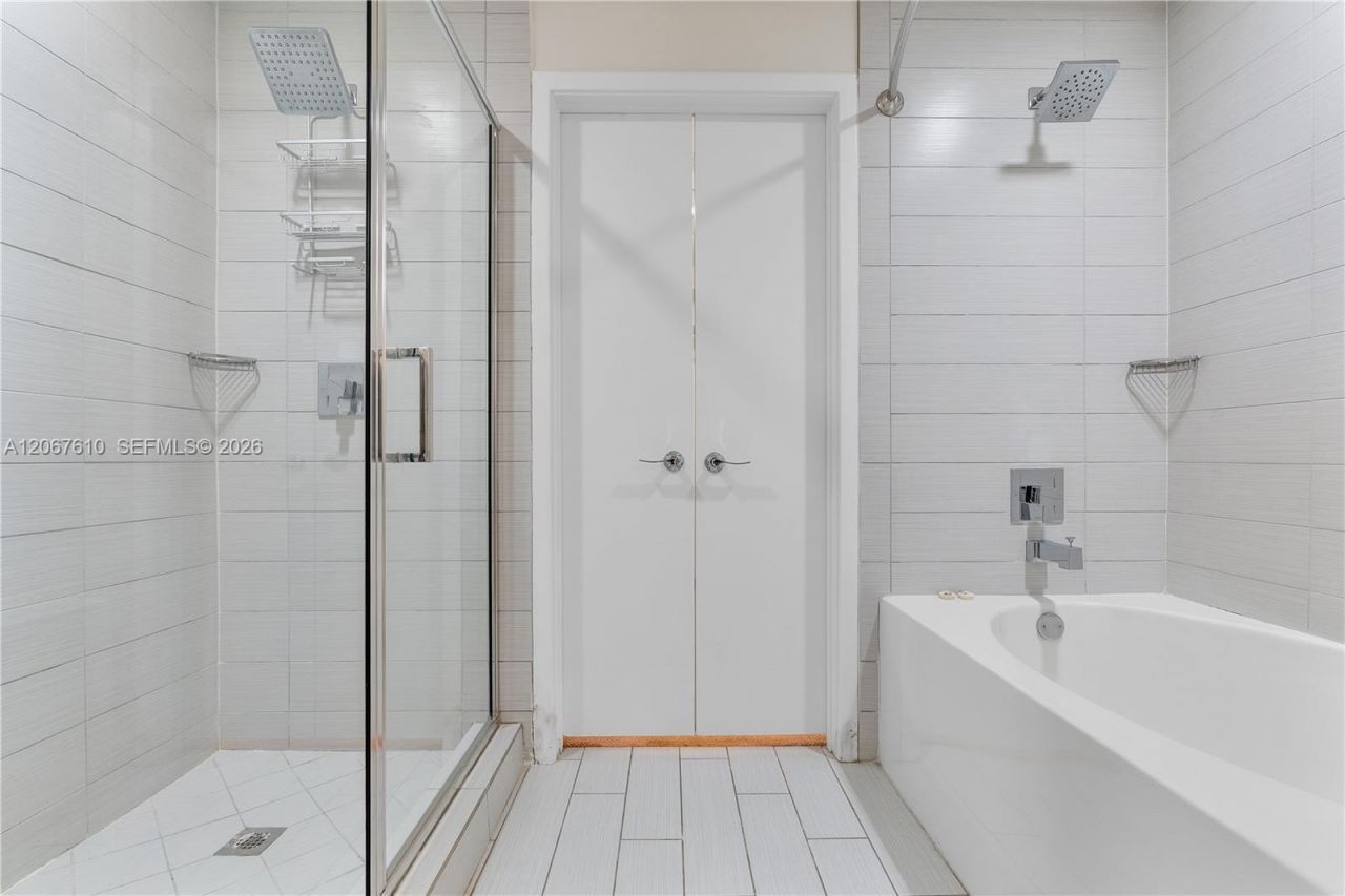 999 SW 1st Ave , Unit 2115, Miami, FL 33130 Photo