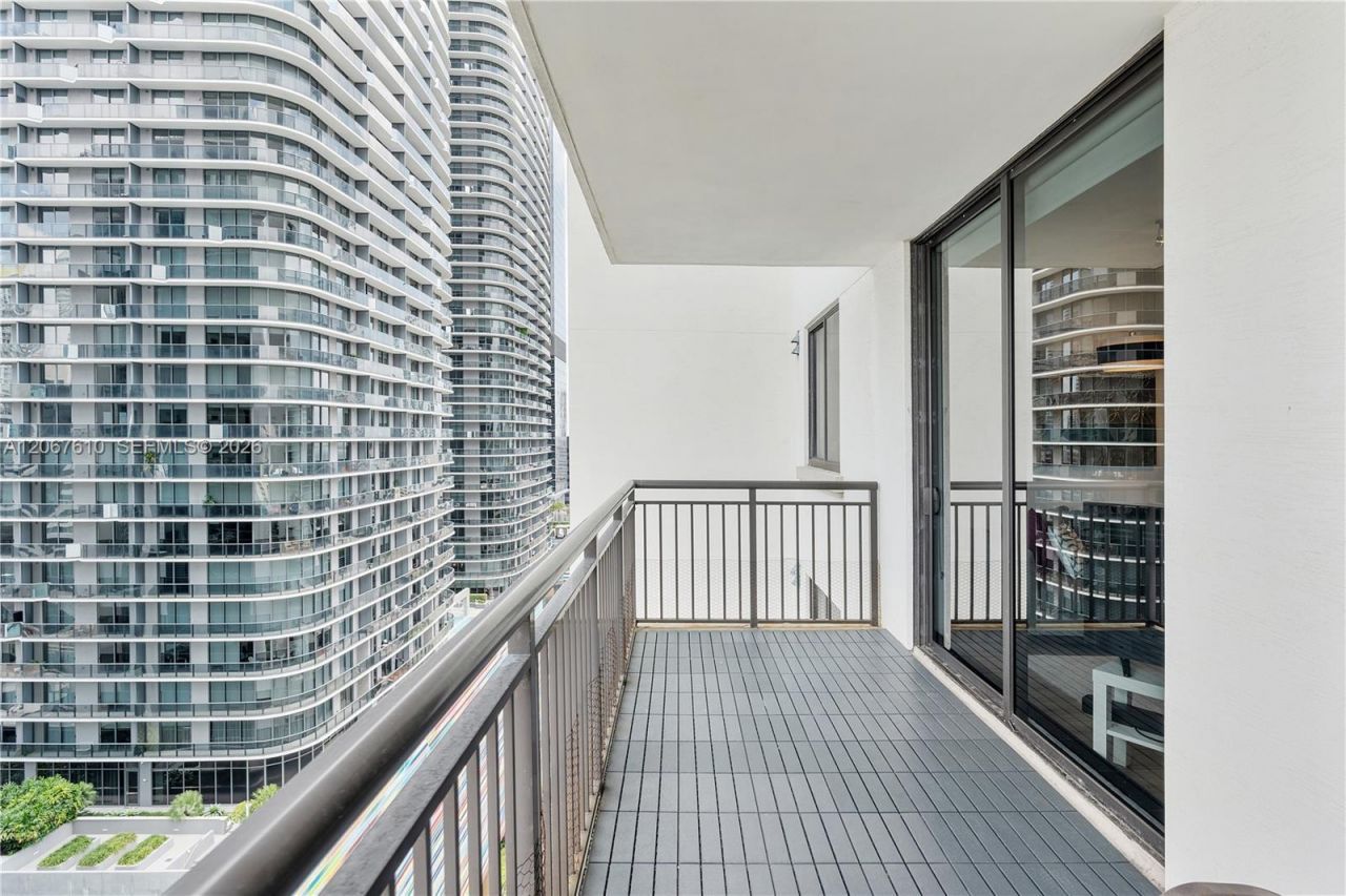 999 SW 1st Ave , Unit 2115, Miami, FL 33130 Photo