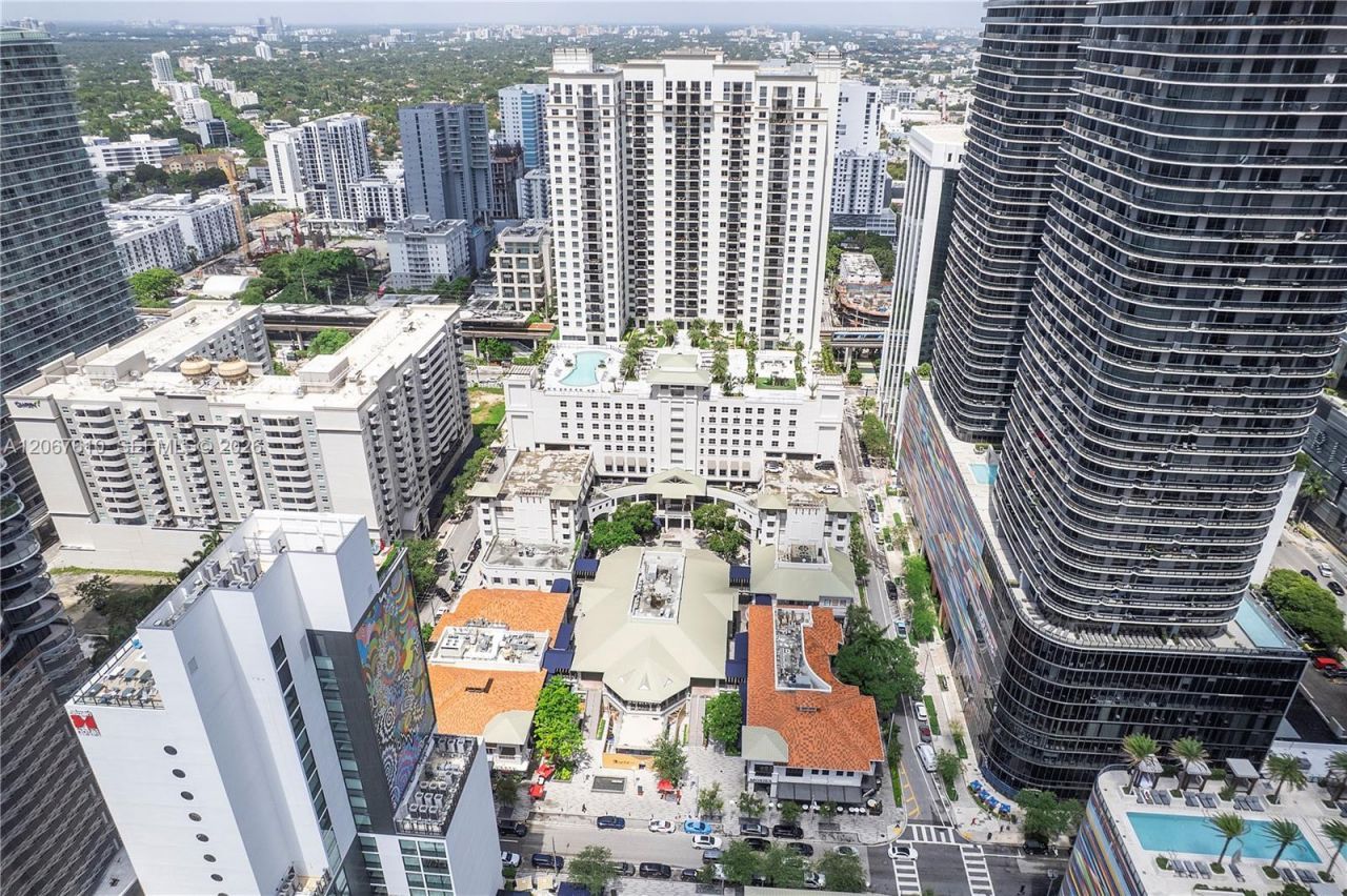 999 SW 1st Ave , Unit 2115, Miami, FL 33130 Photo