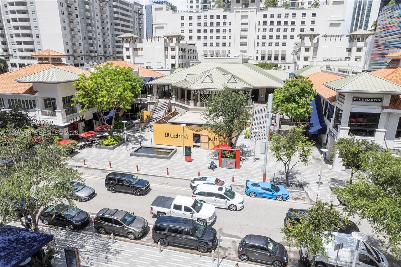 999 SW 1st Ave , Unit 2115, Miami, FL 33130 Photo