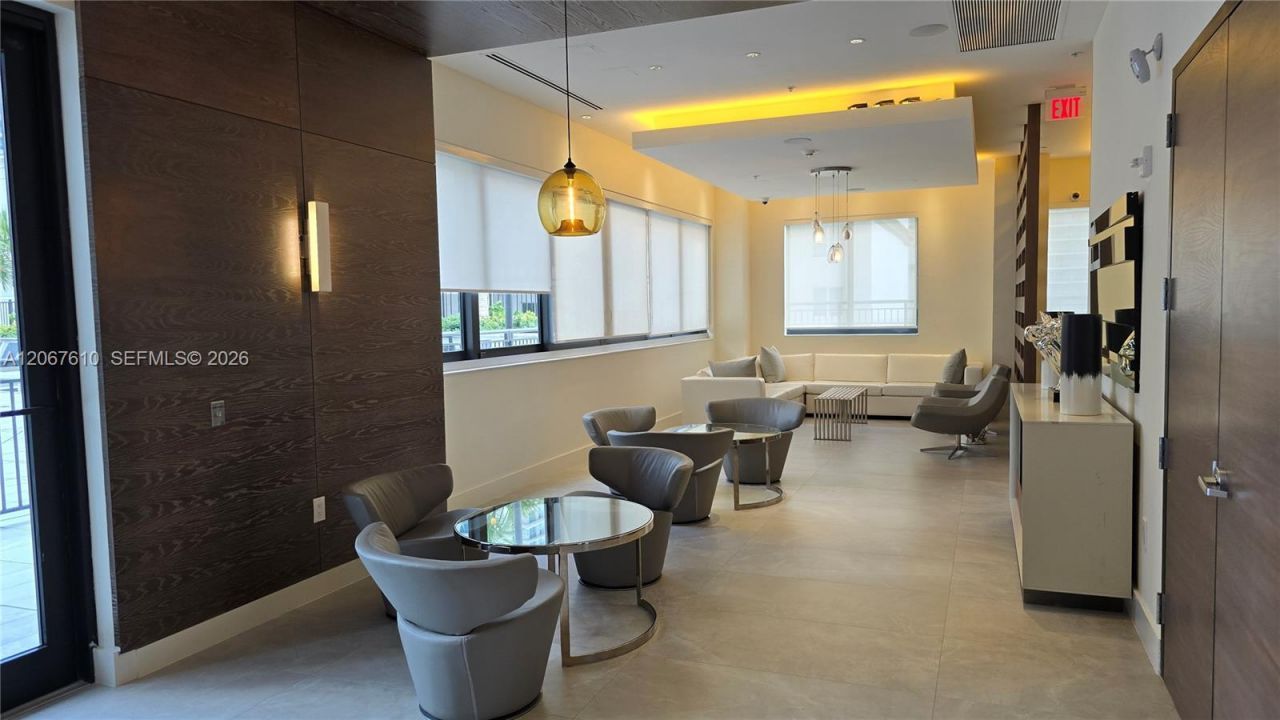 999 SW 1st Ave , Unit 2115, Miami, FL 33130 Photo
