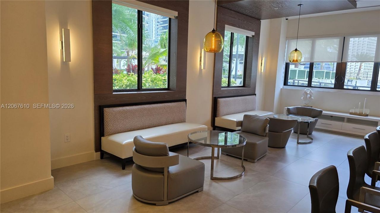 999 SW 1st Ave , Unit 2115, Miami, FL 33130 Photo