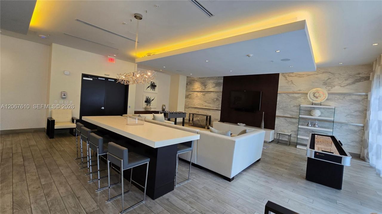 999 SW 1st Ave , Unit 2115, Miami, FL 33130 Photo