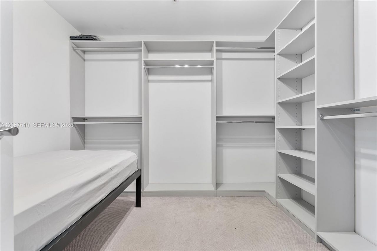 999 SW 1st Ave , Unit 2115, Miami, FL 33130 Photo