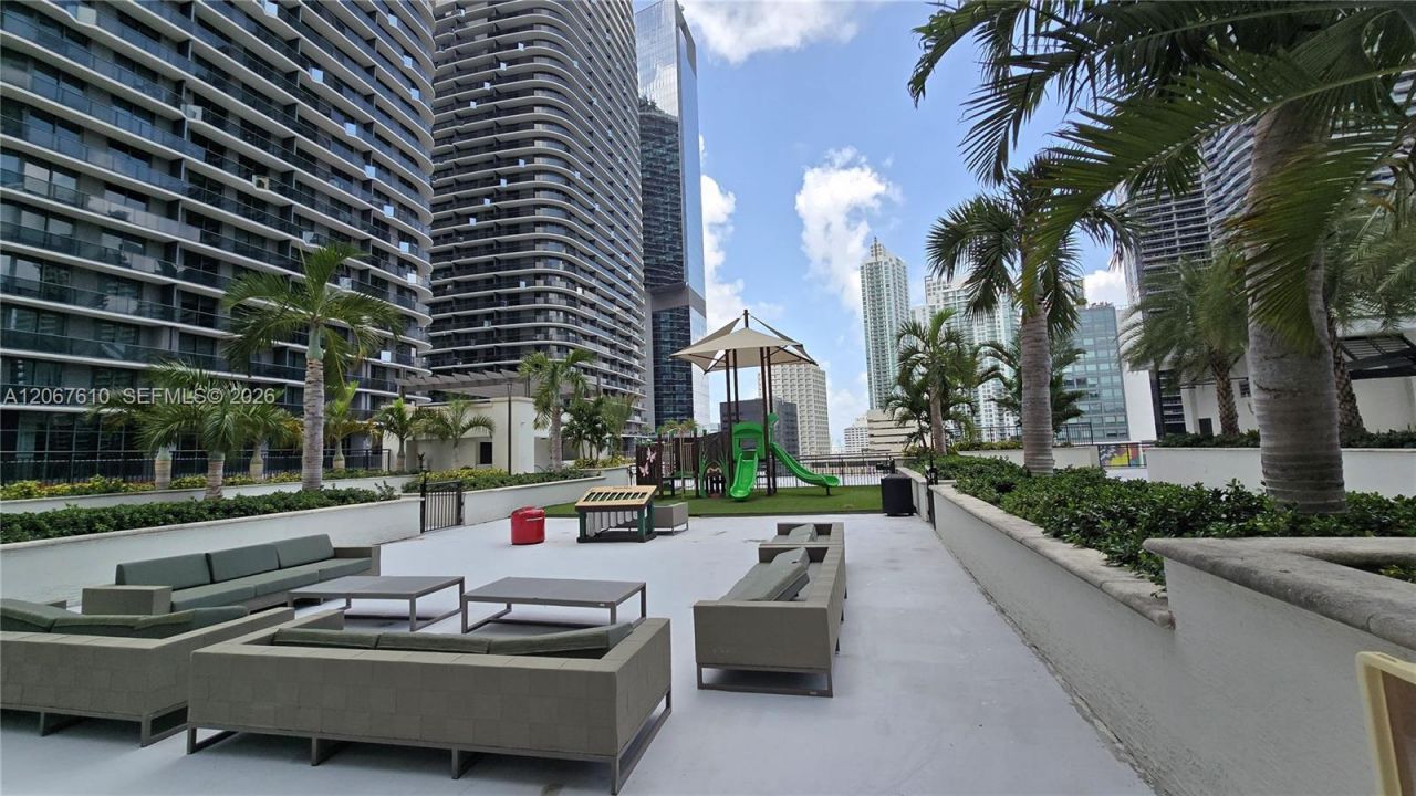 999 SW 1st Ave , Unit 2115, Miami, FL 33130 Photo