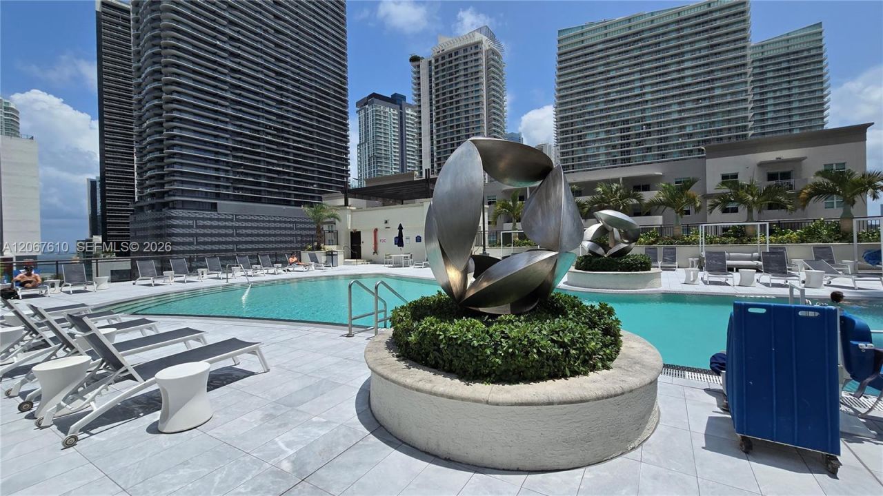 999 SW 1st Ave , Unit 2115, Miami, FL 33130 Photo