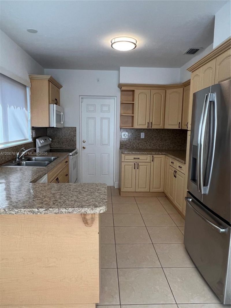 110 SW 30th Rd , Miami, FL 33129 Photo