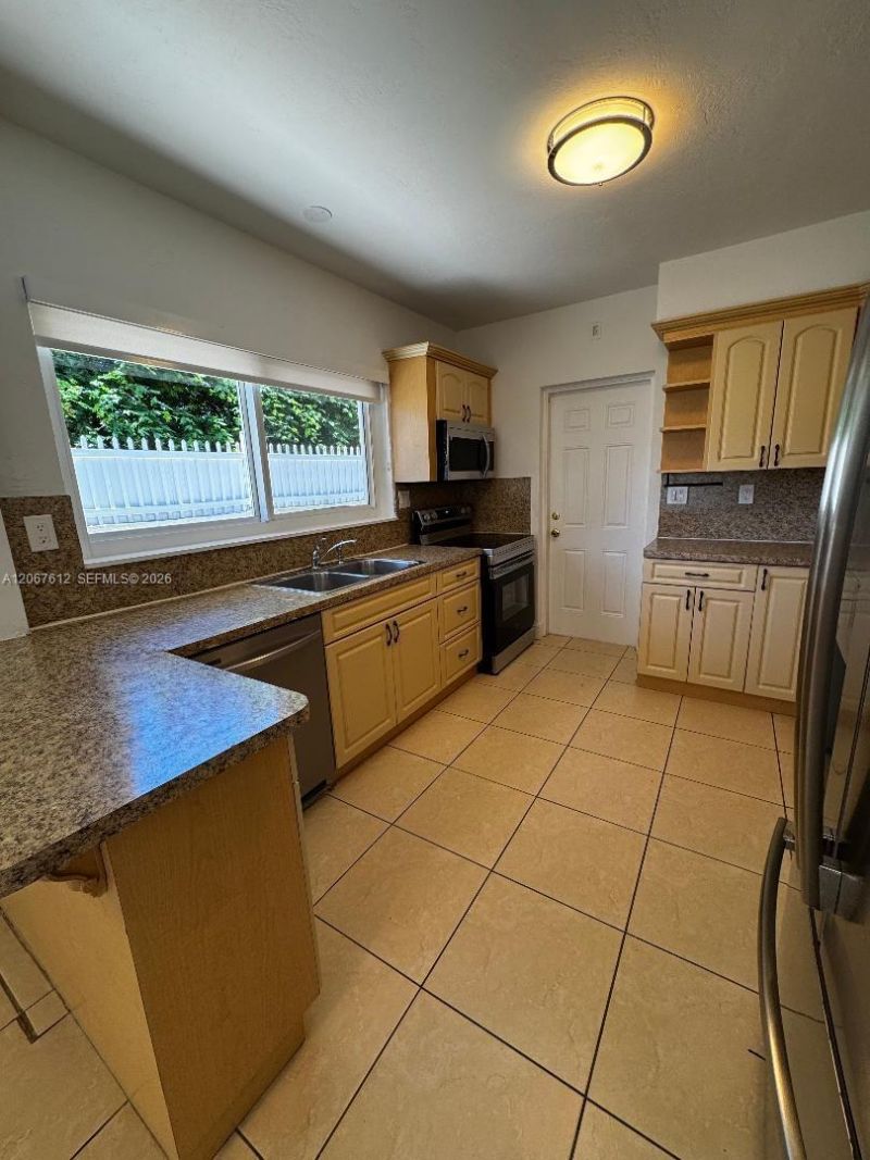 110 SW 30th Rd , Miami, FL 33129 Photo