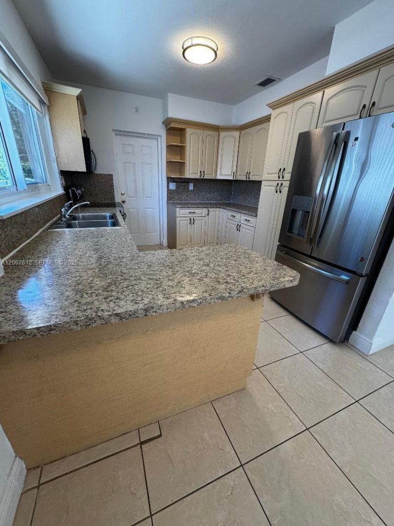 110 SW 30th Rd , Miami, FL 33129 Photo