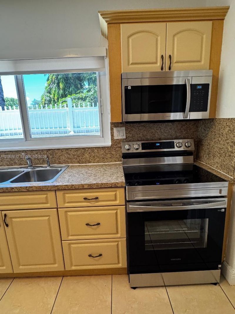 110 SW 30th Rd , Miami, FL 33129 Photo