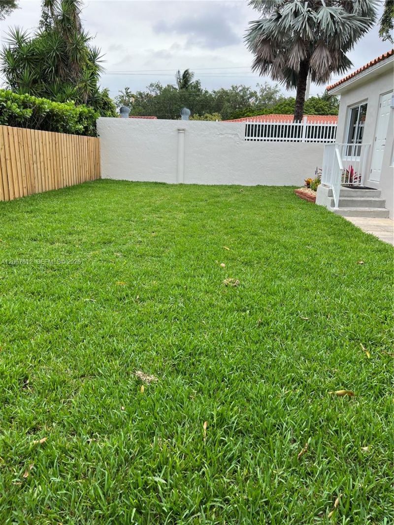 110 SW 30th Rd , Miami, FL 33129 Photo