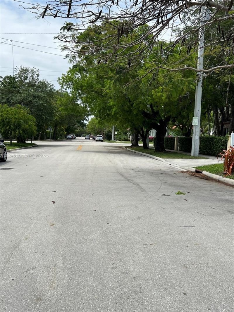 110 SW 30th Rd , Miami, FL 33129 Photo