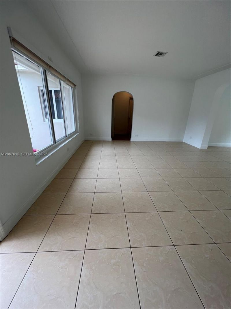110 SW 30th Rd , Miami, FL 33129 Photo