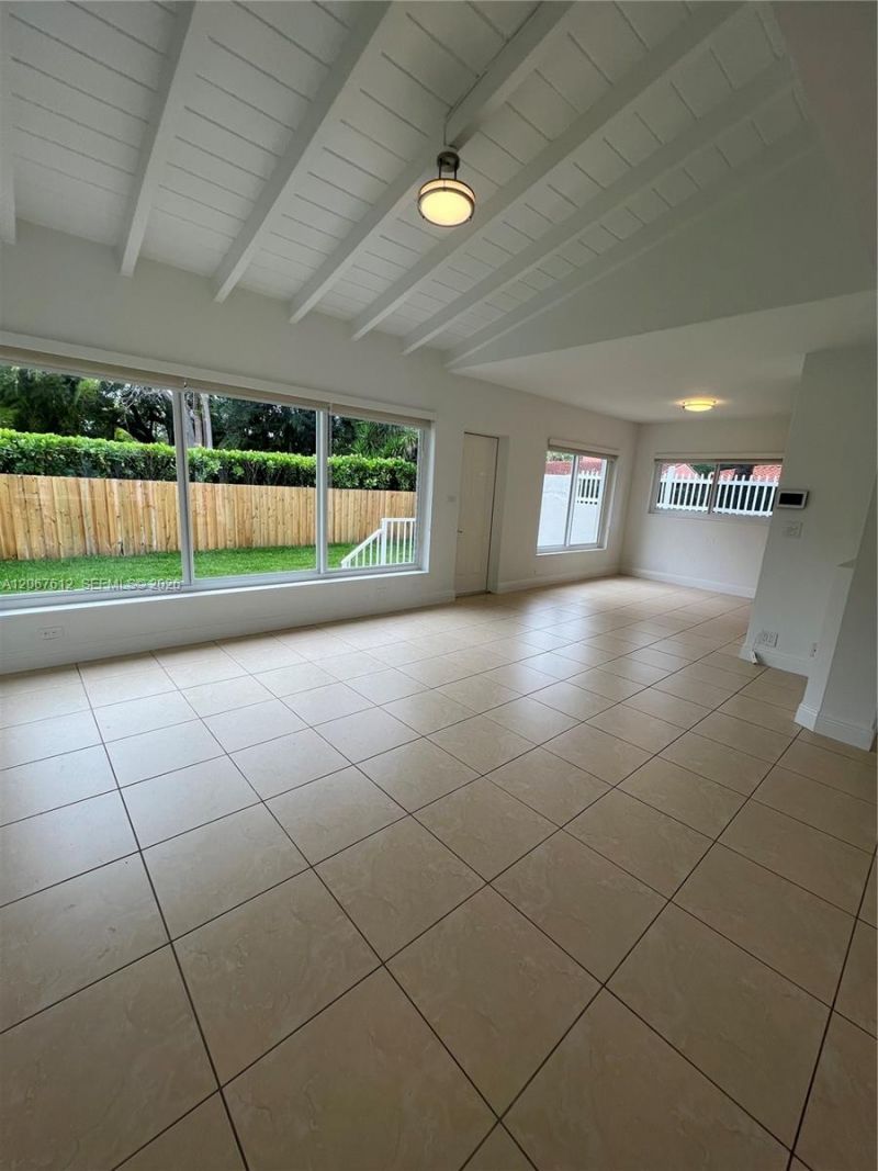 110 SW 30th Rd , Miami, FL 33129 Photo