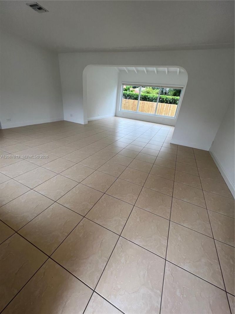 110 SW 30th Rd , Miami, FL 33129 Photo