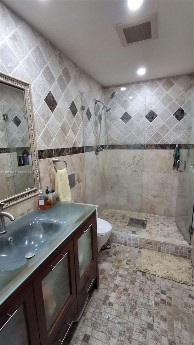 13499 Biscayne Blvd, Unit PH1712, North Miami, FL 33181 Photo