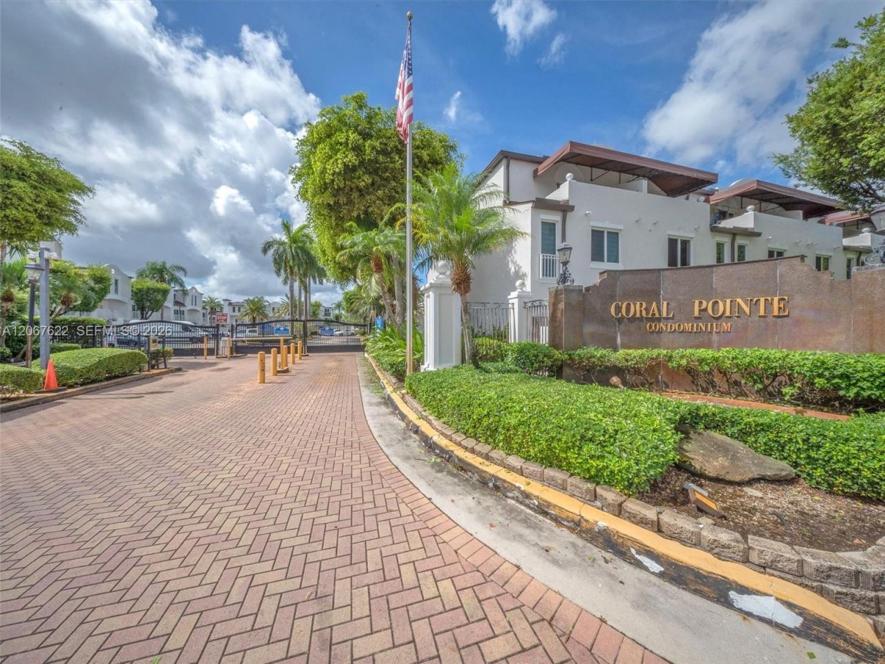 670 NW 85th Pl, Unit 11-104, Miami, FL 33126 Photo