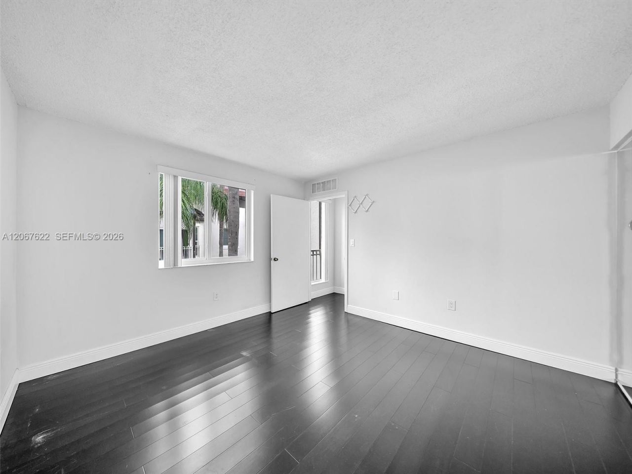 670 NW 85th Pl, Unit 11-104, Miami, FL 33126 Photo