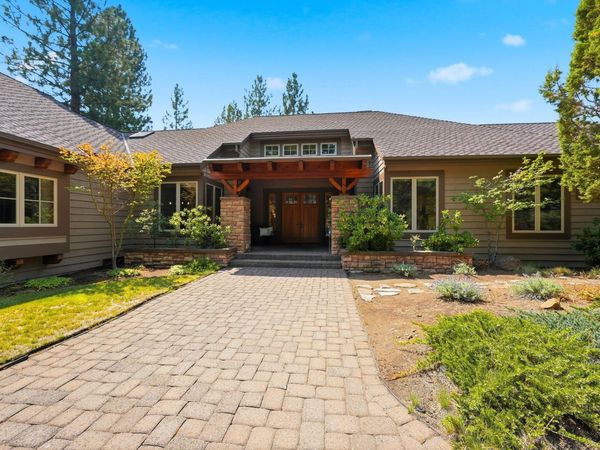 16863 Royal Coachman Drive, Sisters, OR 97759