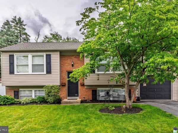 2837 PEBBLEBROOK DRIVE, LANCASTER, PA 17601