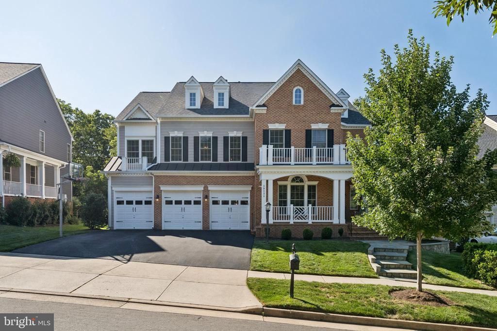 19131 Stream Crossing Court, Leesburg, VA 20176 Main Photo