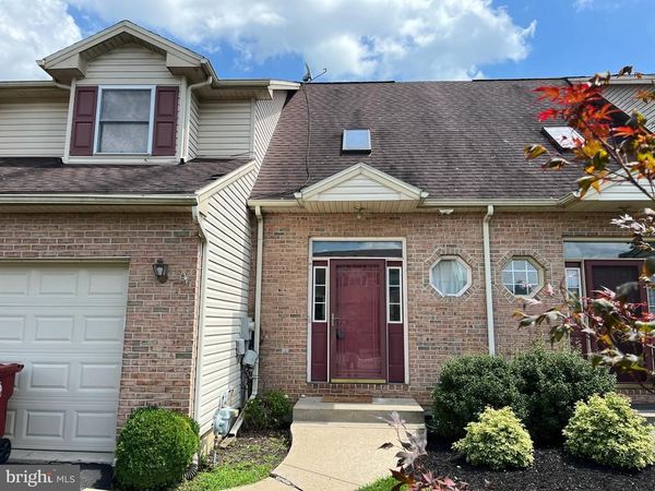2635 MIDDLE WAY, EASTON, PA 18040