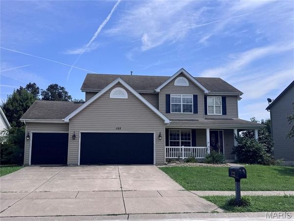 122 Pine Needle Drive, Wentzville, MO 63385